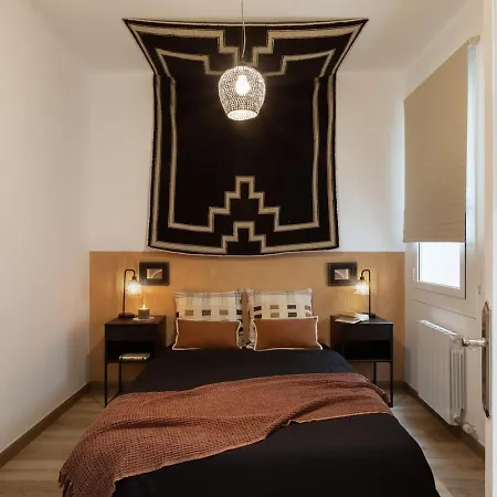 Afrera - 2 Bedrooms And Terrace In Sant Gervasi